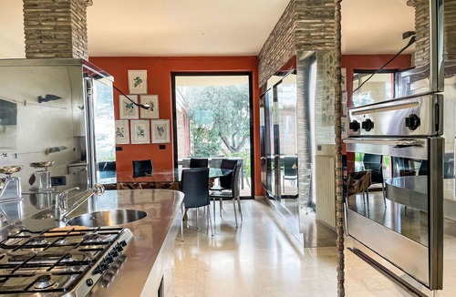 Spoltore Villa | Beautiful private villa with private pool, WIFI, A/C, TV, patio, pets allowed and panoramic view