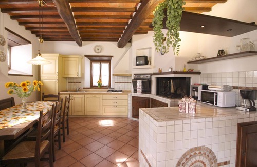 Subbiano Villa | Beautiful private villa for 10 people with A/C, private pool, WIFI and TV, close to Arezzo