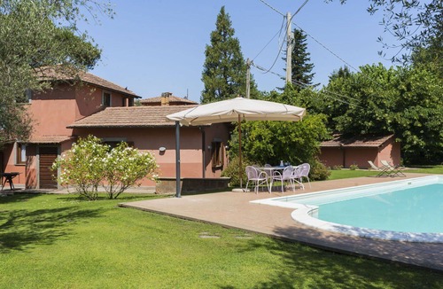 Vetralla Villa | Beautiful private villa for 8 guests with private pool, A/C, WIFI, TV and patio