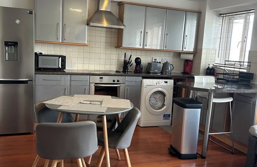 Isle of Dogs Apartment | Beautiful view Apt Near Canary Wharf