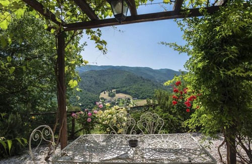 Spoleto Villa | Beautiful villa in park with spectacular view and swimming pool