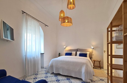 Capri Villa | Beautiful villa in the center of Capri with garden close to shopping area