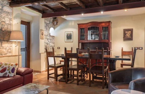 Sezze Villa | Beautiful Villa Short Drive to Famous Beaches