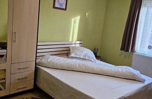 Zarnesti Bed & Breakfast | Bed and breakfast ∙ 2 guests