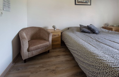 Champsac House | Bed and Breakfast 'Chambre 3 Et 4' with Lake View, Shared Pool and Shared Garden
