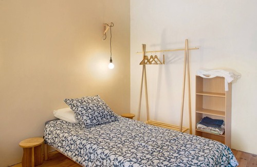 Loire-sur-Nie Bed & Breakfast | Bed and Breakfast 'Chambres À L'étage' with Shared Terrace, Shared Garden and Wi-Fi
