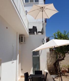Taranto Bed & Breakfast | Bed and Breakfast Sun Wine