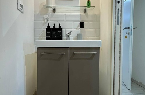 Quartiere XV Della Vittoria Bed & Breakfast | Bed&BikeRome ANGELICO