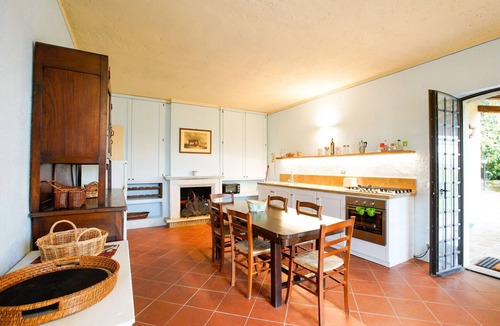 Castiglione in Teverina Villa | Belvilla by OYO Rododendro