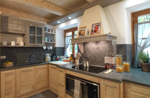 Abbadia San Salvatore House | Berg "Chalet Galli" mit SPA by Interhome