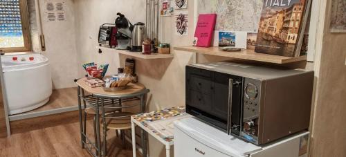 Quartiere XXIII Alessandrino Apartment | Bettí House vasca idromassaggio metro C Alessandrino - Colosseo e trenino laziali-Termini -Bettí House