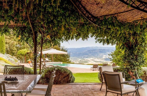 Allerona Villa | Bisenzio Tower - Eight Bedroom Villa, Sleeps 16