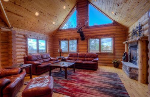 Lead House | Black Diamond Lodge