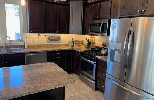 Hill City House | Black Hills 5 bedroom home with Hot Tub