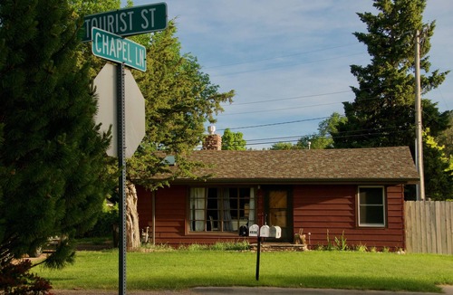 Rapid City House | BLACK HILLS BASE CAMP! 1940s-era cabin. Sleeps 4-5 people. Walk to Canyon Lake.