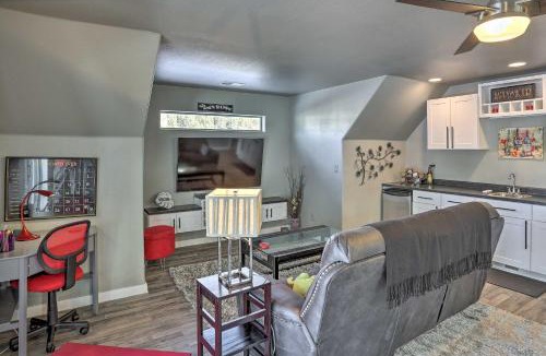 Rapid City House | Black Hills Cabin about 10 Mi to Mt Rushmore!