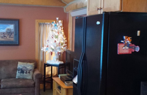 Hill City Cabin | Black Hills Sanctuary - Cabin for Couples