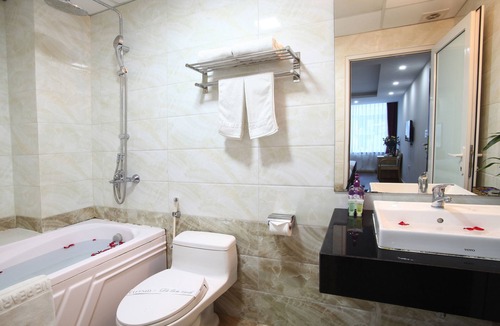 Cau Giay Hotel | Blue Pearl Hotel