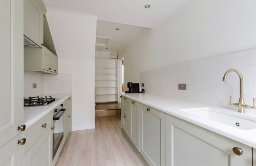 West Kensington Apartment | Blueground | Holland Park, terrace, nr Holland Park