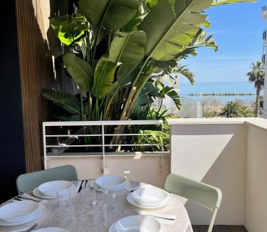 Porto d'Ascoli Apartment | BLUESuite - Nuovissimo trilocale a 30m dalla spiaggia, con terrazza sul mare e box