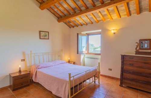 Crecchio House | Borgo Agrituristico Il Pino by Interhome