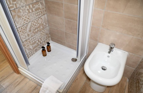Baselice Bed & Breakfast | Borgo Sciugolo - Tulip Room