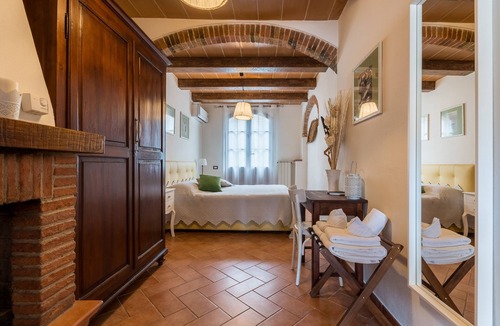 Amorosa House | Borgo Terrosi