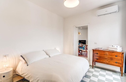 Rione XIV Borgo Apartment | Borgo Vittorio 2 bdr Vatican