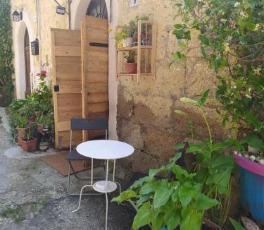 Calcata Bed & Breakfast | Botanica Calcata