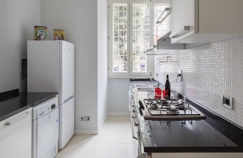 San Giovanni Apartment | Bouganville - 2 Bed Apart in Villa Ada Savoia