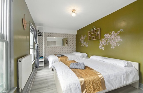 Weavers Apartment | Brick Lane Hideout-Walking distance to Towerbridge