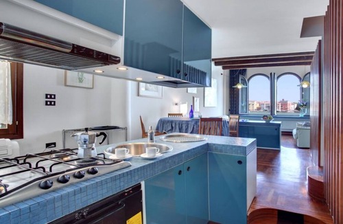 Molina Apartment | Bright apartment with a view of the Giudecca canal