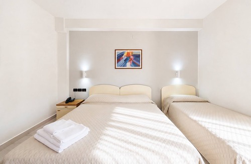 Monte Sant'Angelo Bed & Breakfast | Bright B&B with Balcony - 349 - Santangelo - Pool