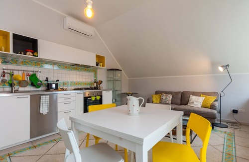 Vittorio Emanuele Apartment | Bright Rooftop Apartment