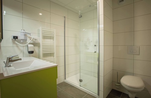 Malemort-sur-Correze Hotel | Brit Hotel Brive