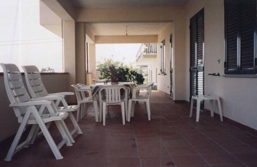Bruzzano Zeffirio Apartment | Bruzzano Zeffirio: apartment with stunning sea views - 2 rooms - 4/5 personsAppartamento di lussoCasa con giardino(Guida)