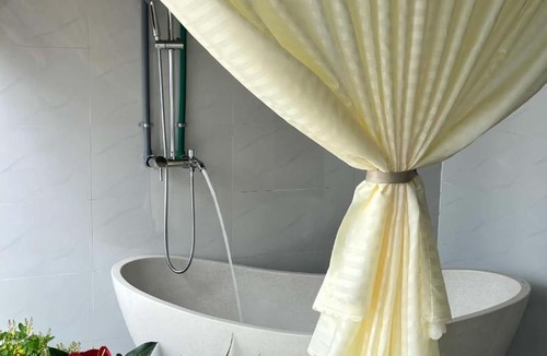 Dong Hoa Apartment | Cát Home