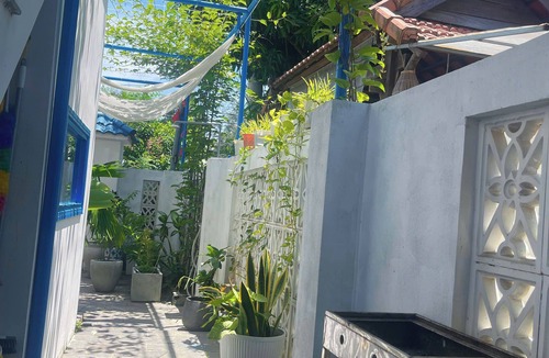 Cam An Apartment | có vị trí đáng mơ ước, chỉ cách bãi biển cát tuyệt đẹp hai phút đi bộ nhàn nhã