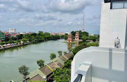 Ninh Binh Hotel | C'Lau Hotel Ninh Binh - A Gem Nestled in Ancient Quarter