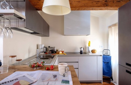 San Marco Apartment | Ca' Moro - CLEMENTE - sleeps 3 guests in 2 bedrooms