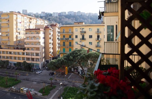 Fuorigrotta Apartment | Camera Augusto 42 By Dimorra