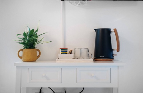 Negrar Apartment | 'Camera Olio' with Shared Garden, Wi-Fi and Air Conditioning