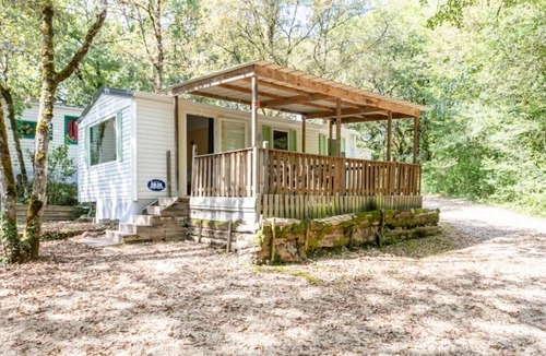 Chauffour-sur-Vell House | Camping 3 étoiles - Piscine - ccbfg0d