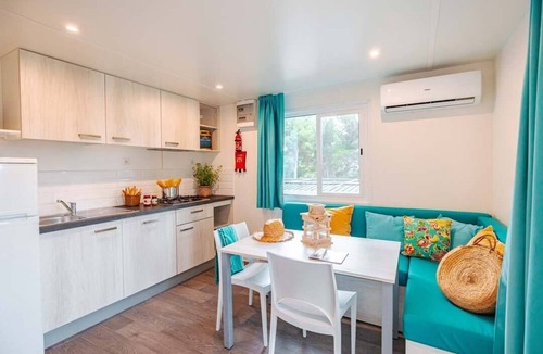 Magazzini House | Camping Village Rosselba Le Palme Mobilehome Comfort for 4 persons