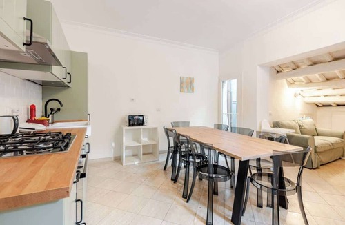 Navona Apartment | (Campo de Fiori) Casa Storica con Terrazza 4bdr