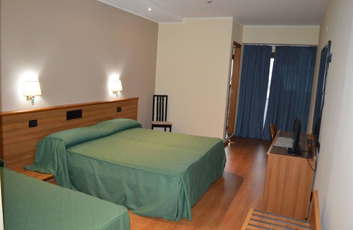 L'Aquila Hotel | Canadian Hotel