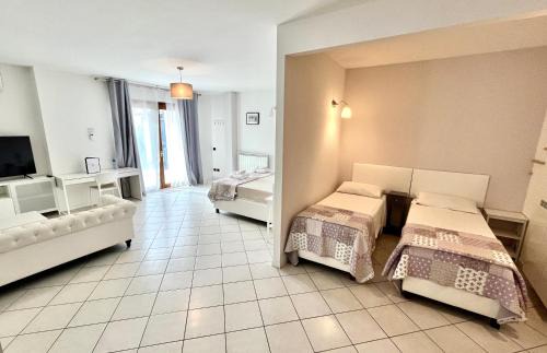 Albano Laziale Villa | Cape House