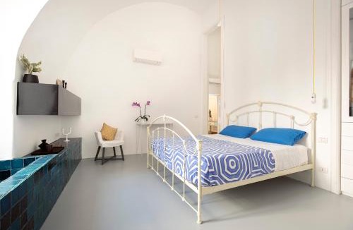 Anacapri House | Capri Kronos Design Suites - 2 king beds, with gym, SPA & jacuzzi