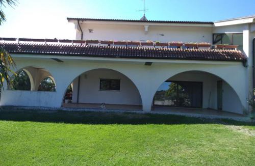Montefiore Conca House | Cara Pace in collina per gruppi