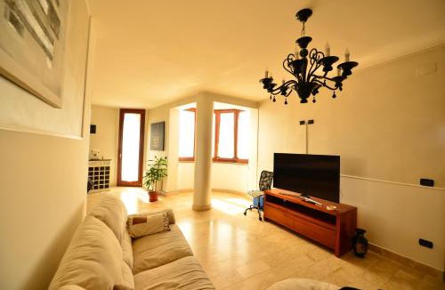 Pietravairano Apartment | Carevisa Domus Trilocale 100 MQ vicino La Reggia di Caserta e Parco del Matese